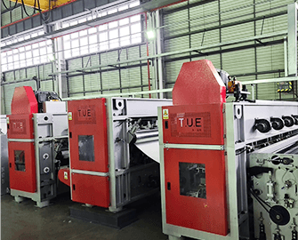 El nuevo telar de agujas de brazo basculante alcanza sus rpm máximas; probado y puesto en marcha con